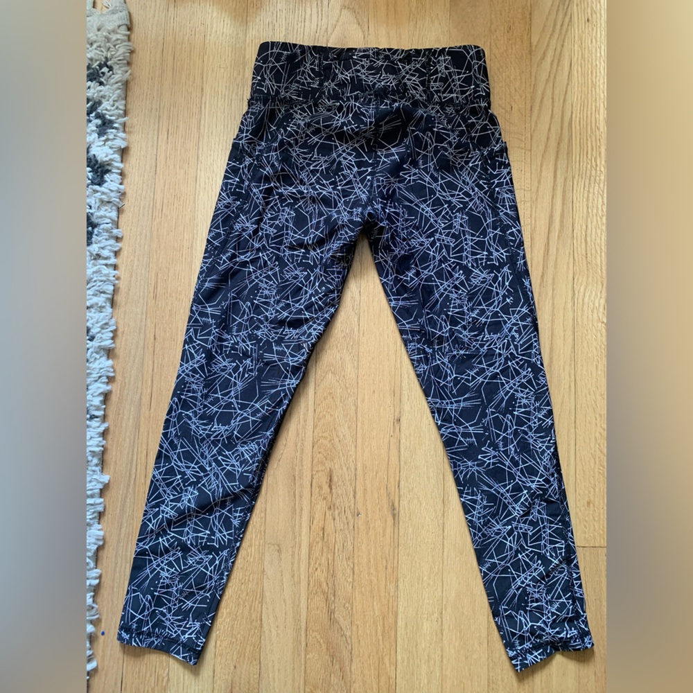 Saucony // Black Patterned Leggings - Picture 2 of 8